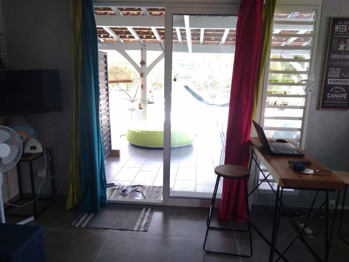 Grand T2 Tout Confort , Emplacement Ideal Riviere-Salee Exterior photo